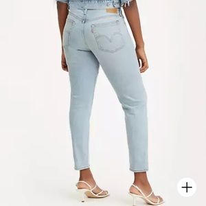 Levi’s wedgie fit ankle size 27